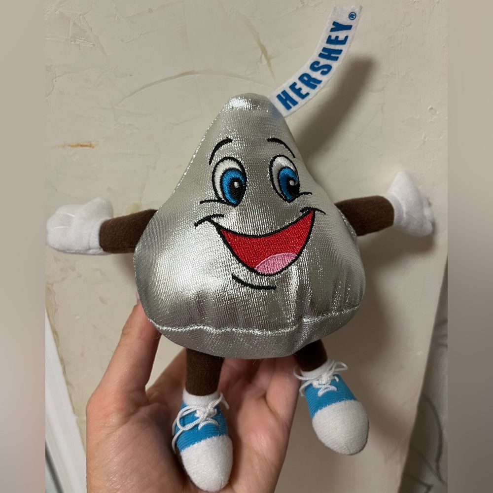 6” vtg Hershey kisses plush toy 🧸